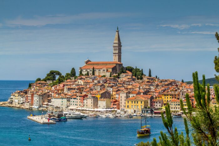 Navigando verso Rovigno: la perla romantica dell&rsquo;Istria